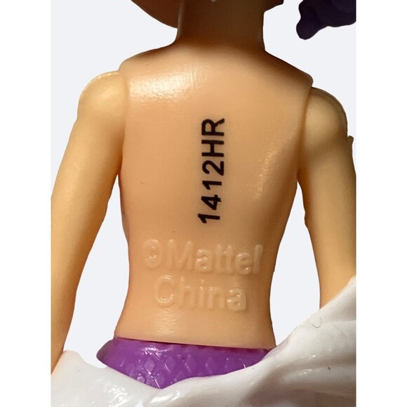 Polly Pocket Smoothie Splash Pack. Smoothie Stand  Accessories and 4 Dolls - Picture 8 of 8